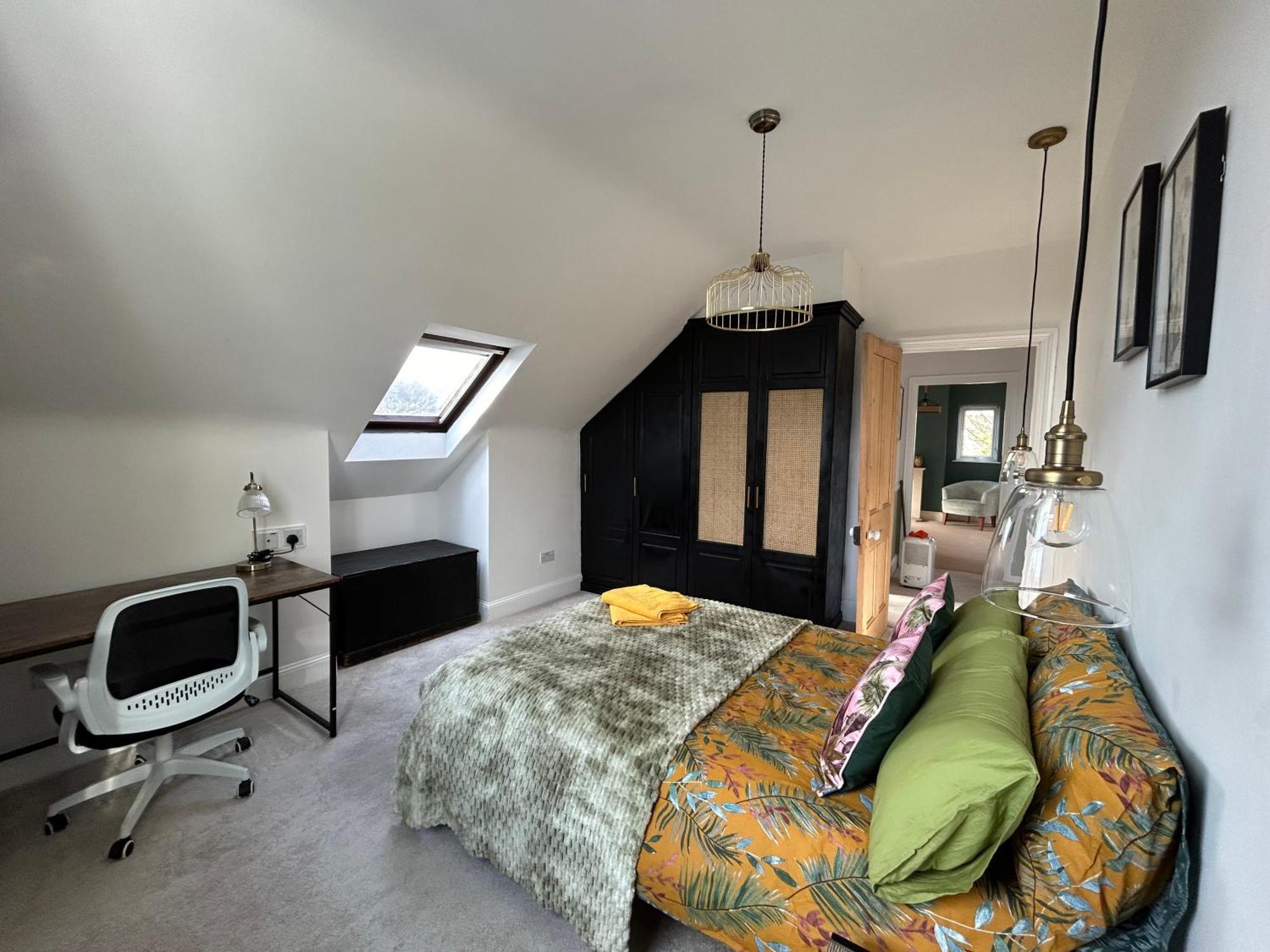 Seaside Rentals Bournemouth - 2Br, Upto 6Ppl, Beach 3 Min Walk, Dogs Ok, Wifi, Park 2 Cars Bagian luar foto
