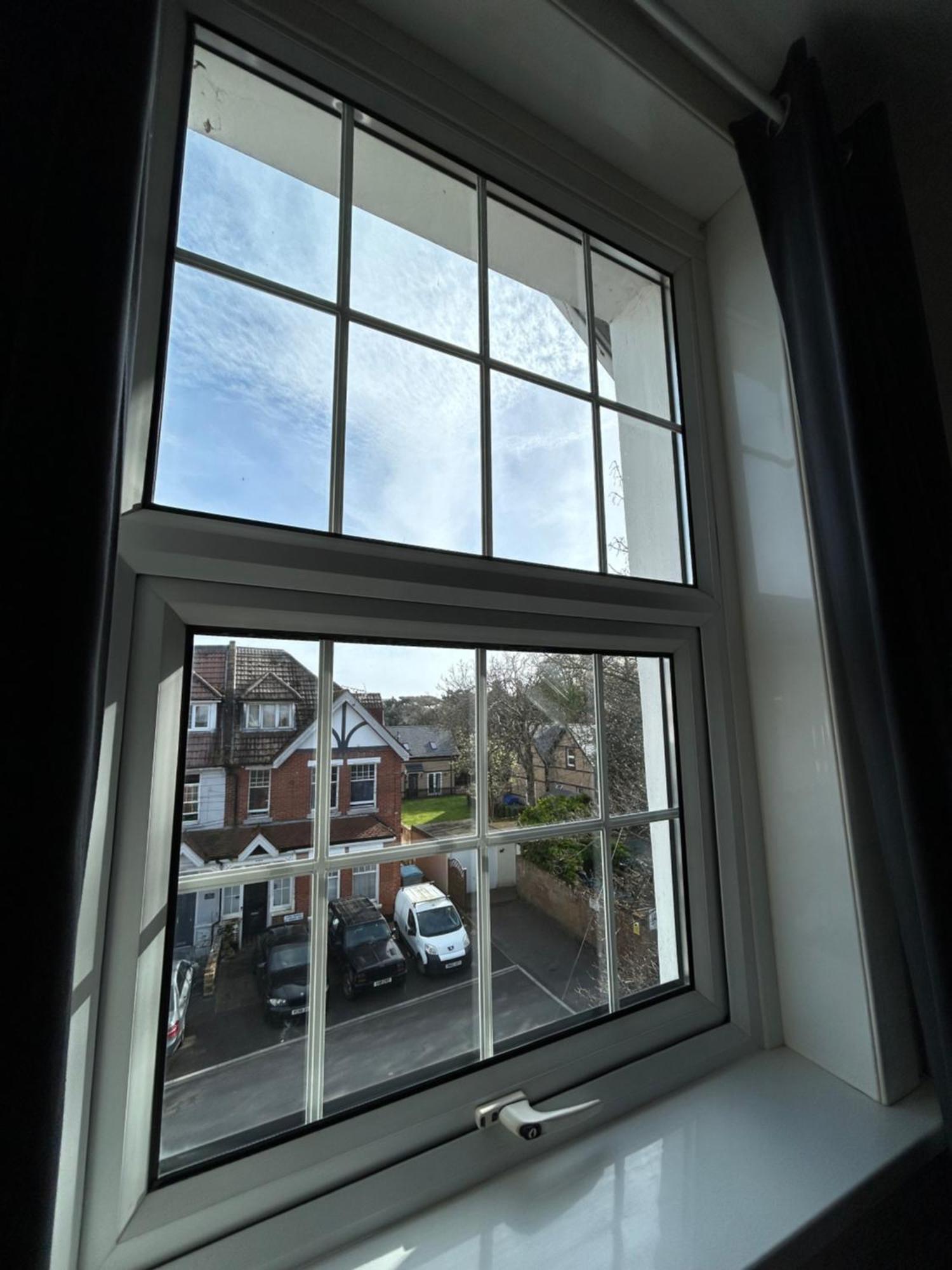 Seaside Rentals Bournemouth - 2Br, Upto 6Ppl, Beach 3 Min Walk, Dogs Ok, Wifi, Park 2 Cars Bagian luar foto